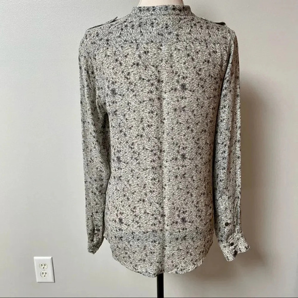 Elizabeth and James Silk Blouse Abstract Print Button Front Long Sleeve Medium - Picture 11 of 16